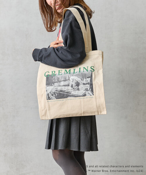 BIRTHDAY BAR（バースデイバー）の「【GREMLINS グレムリン】ギズモ　スクエアトートバッグ（トートバッグ・レディース・ホワイト・0）」の7枚目の写真
