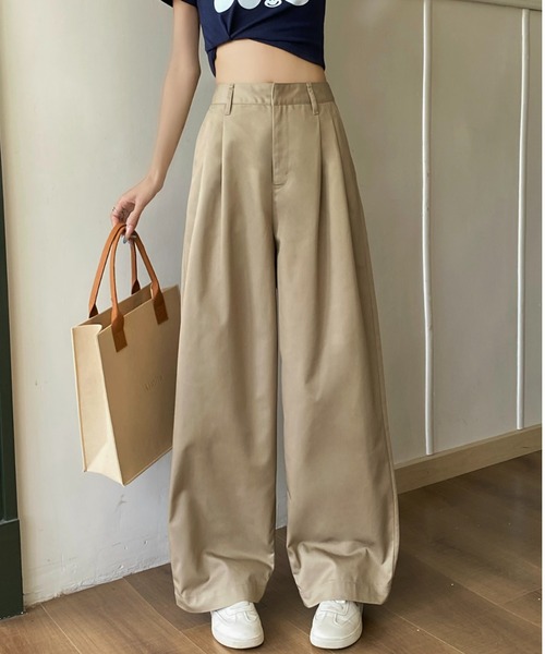 【セール】2タック入りゆったりストレートチノパンツ（チノパンツ）｜DIAVEL（ディアベル）