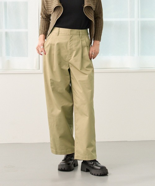 【セール】2タック入りゆったりストレートチノパンツ（チノパンツ）｜DIAVEL（ディアベル）