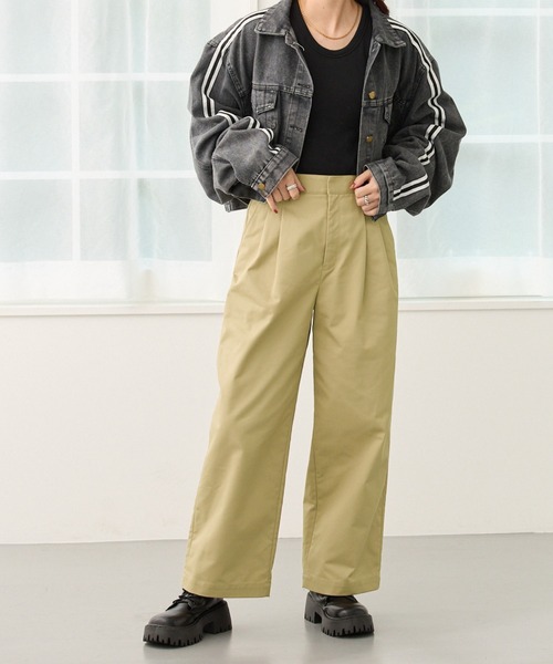 【セール】2タック入りゆったりストレートチノパンツ（チノパンツ）｜DIAVEL（ディアベル）