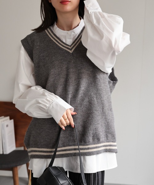 CREARE -LINO-（クレアーレリノ）の「＜ユニセックス＞刺繍入り Vネックスクールベスト/ニット（ベスト・レディース・グレー/ネイビー/ベージュ/ブラック・FREE）」の15枚目の写真