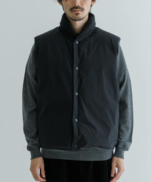 Scye(サイ)の「Scye Reversible Down Vest(ダウンベスト・メンズ・ブラック・38/40)」の2枚目の写真