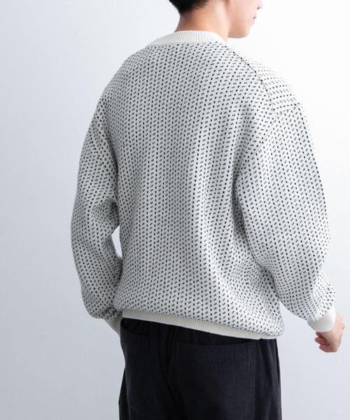 FORK&SPOON（フォークアンドスプーン）の「FORK&SPOON　バーズアイクルーネックニット（ニット/セーター・メンズ・オフホワイト/チャコールグレー/ネイビー・4/5）」の18枚目の写真