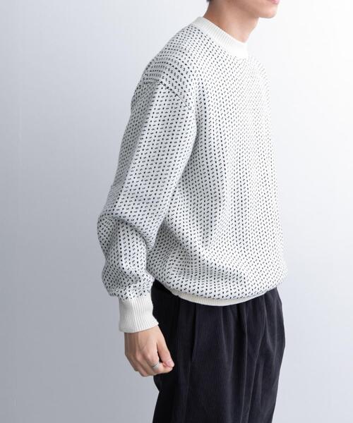 FORK&SPOON（フォークアンドスプーン）の「FORK&SPOON　バーズアイクルーネックニット（ニット/セーター・メンズ・オフホワイト/チャコールグレー/ネイビー・4/5）」の19枚目の写真