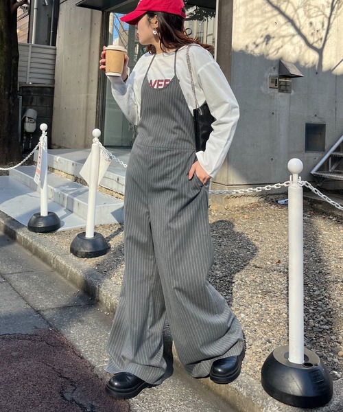 CIAOPANIC TYPY（チャオパニックティピー）の「すっきり見えホルターネックサロペット（サロペット/オーバーオール・レディース・ネイビー/ブラック/グレー・SMALL/MEDIUM）」の2枚目の写真