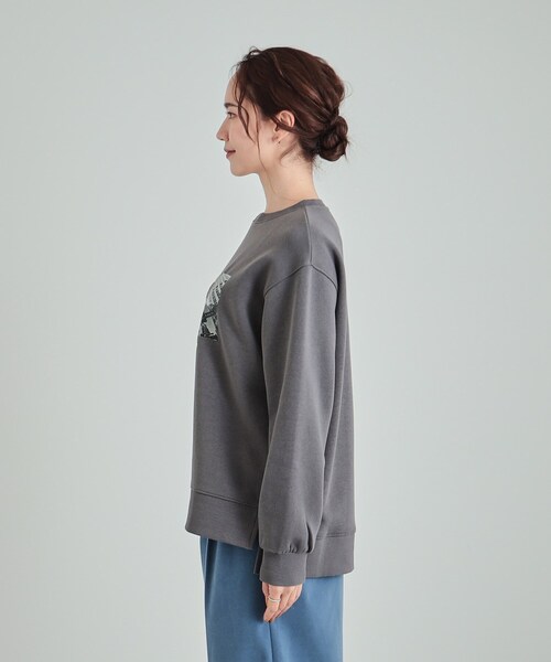 SHOO・LA・RUE（シューラルー）の「◆【洗える/S-LL】ふわふわあったか裏起毛 グラフィックスウェット【SHOO WARM】（スウェット・レディース・ホワイト系3/グレー系/ピンク系1/チャコール・04/03/02/01）」の9枚目の写真