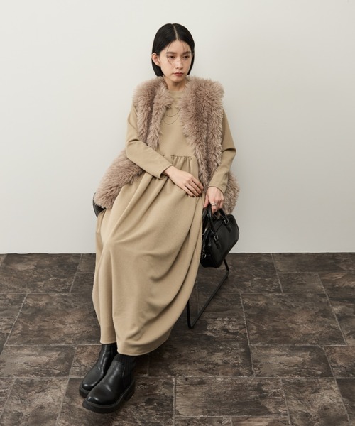 Shelly island（シェリーアイランド）の「ウエスト切り替フレアワンピース（ワンピース・レディース・ベージュ/ブラック・FREE）」の15枚目の写真