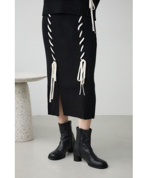 AZUL by moussy(アズールバイマウジー)の「ステッチデザインリブスカート(スカート・レディース・アイボリー/ブラック/グレー・FREE)」の3枚目の写真