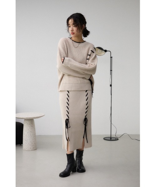 AZUL by moussy(アズールバイマウジー)の「ステッチデザインリブスカート(スカート・レディース・アイボリー/ブラック/グレー・FREE)」の6枚目の写真