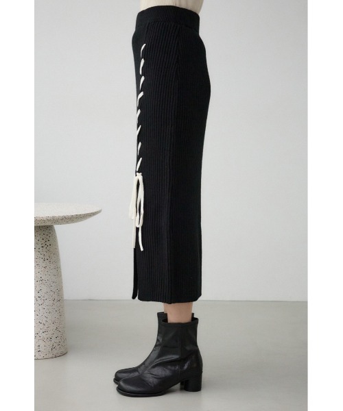 AZUL by moussy(アズールバイマウジー)の「ステッチデザインリブスカート(スカート・レディース・アイボリー/ブラック/グレー・FREE)」の19枚目の写真