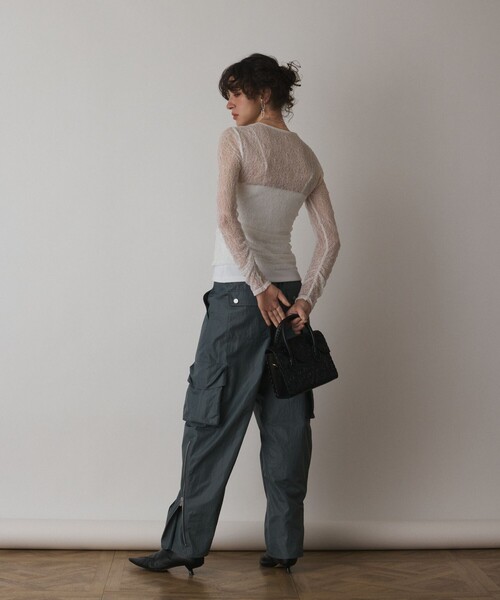 GRACE CONTINENTAL(グレースコンチネンタル)の「ナイロンジップカーゴパンツ(その他パンツ・レディース・キナリ/グレー/ベージュ・36/38)」の21枚目の写真