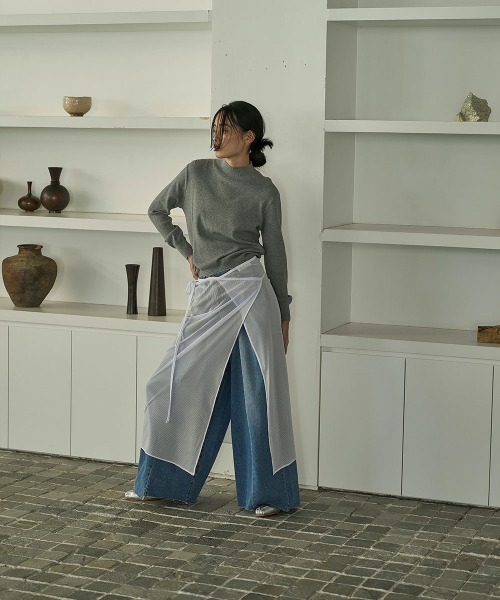 marjour（マージュール）の「STRIPE SHEER WRAP SKIRT（スカート・レディース・アイボリー/ブラック・MEDIUM）」の6枚目の写真