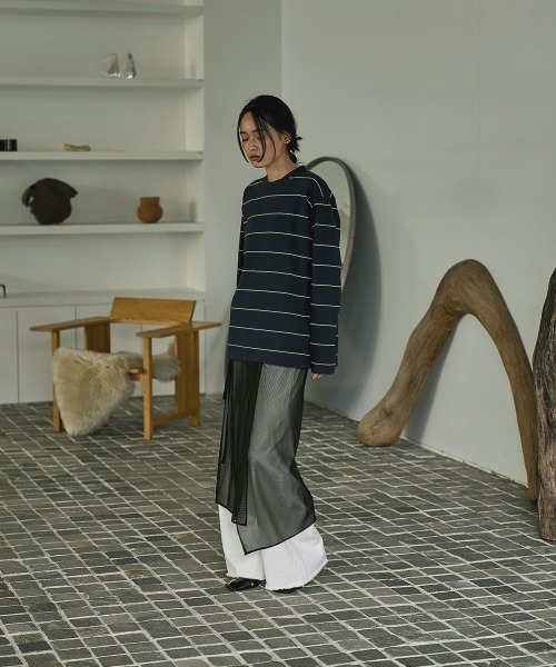 marjour（マージュール）の「STRIPE SHEER WRAP SKIRT（スカート・レディース・アイボリー/ブラック・MEDIUM）」の14枚目の写真