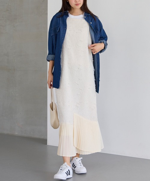 LAVEANGE(ラビアンジェ)の「プリーツ切替キャミワンピース(ワンピース・レディース・スミクロ/アイボリー・M/LL/4L/5L)」の8枚目の写真