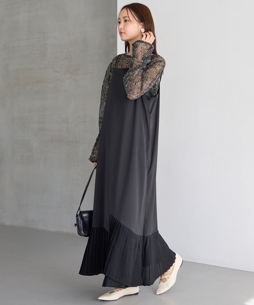 LAVEANGE(ラビアンジェ)の「プリーツ切替キャミワンピース(ワンピース・レディース・スミクロ/アイボリー・M/LL/4L/5L)」の19枚目の写真