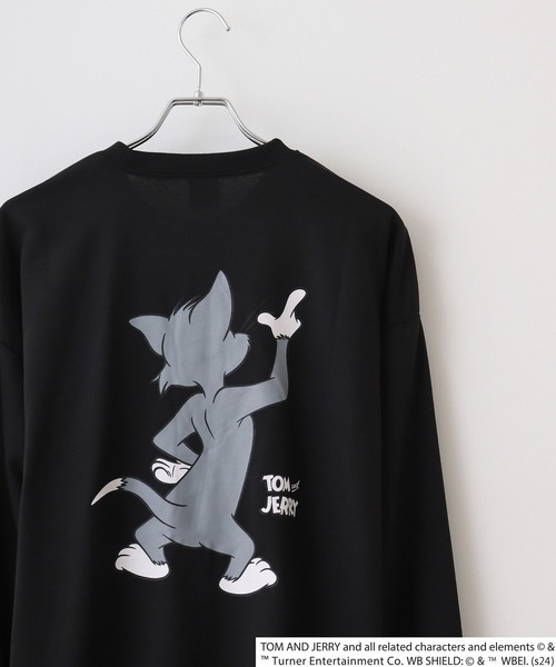FUNALIVE(ファンアライブ)の「TOM&JERRY Back print long sleeve top / バックプリント 長袖カットソー オーバートレーナー unisex(Tシャツ/カットソー・メンズ・ホワイト系/ブラック/ホワイト系1/杢グレー/ダークグリーン/ネイビー系/グレー系/チャコールグレー/ベージュ系/ダークグリーン系/ネイビー系1/オートミール/チャコール/ベージュ/ネイビー/ブラック系・L/XL/M)」の4枚目の写真