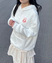 ワンポイントレッドドッグパーカー