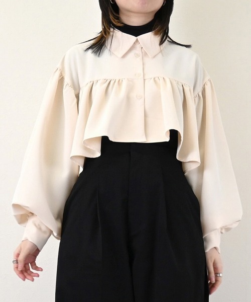 STYLEBLOCK（スタイルブロック）の「ツイルクロップドギャザーブラウス（シャツ/ブラウス・レディース・ブラック/グレイッシュベージュ/ブルー/ホワイト系その他・M）」の2枚目の写真