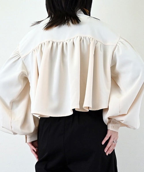 STYLEBLOCK（スタイルブロック）の「ツイルクロップドギャザーブラウス（シャツ/ブラウス・レディース・ブラック/グレイッシュベージュ/ブルー/ホワイト系その他・M）」の8枚目の写真