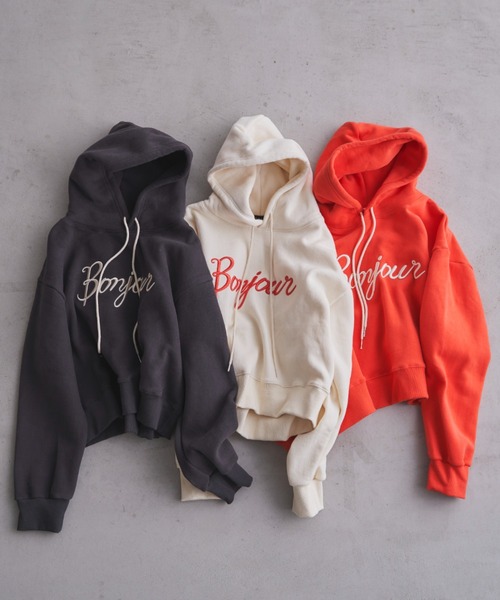 Unitage（ユニテージ）の「裏起毛bonnjourパーカー（パーカー・レディース・レッド/アイボリー/チャコールグレー・FREE）」の6枚目の写真