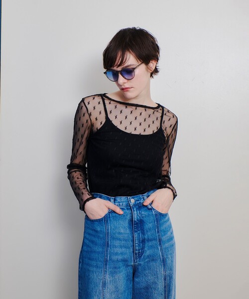 allureville（アルアバイル）の「幾何柄チュールトップス（Tシャツ/カットソー・レディース・オフホワイト/ブラック・2）」の2枚目の写真