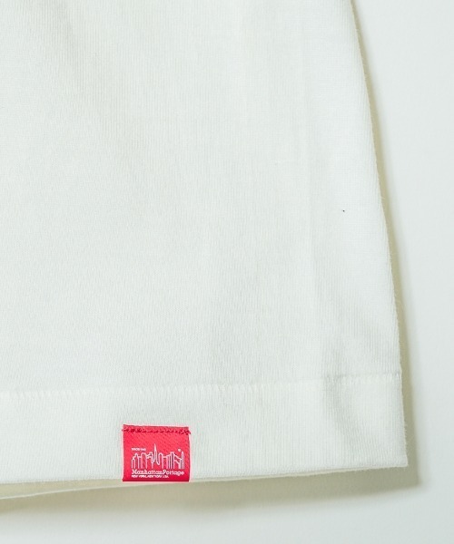 Manhattan Portage（マンハッタンポーテージ）の「[MANHATTAN PORTAGE/マンハッタンポーテージ] ワンポイントスカイラインロゴ 袖プリントロンT（Tシャツ/カットソー・レディース・ホワイト/ライトグレー/ブラック・S/M/L/XL）」の13枚目の写真