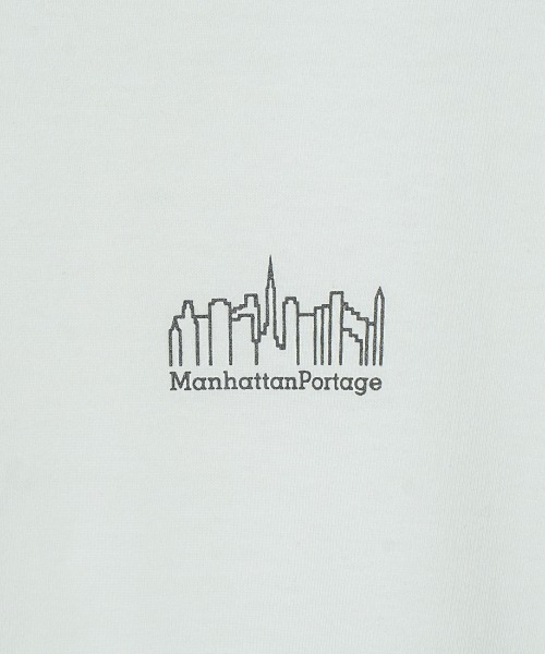 Manhattan Portage（マンハッタンポーテージ）の「[MANHATTAN PORTAGE/マンハッタンポーテージ] ワンポイントスカイラインロゴ 袖プリントロンT（Tシャツ/カットソー・レディース・ホワイト/ライトグレー/ブラック・S/M/L/XL）」の15枚目の写真