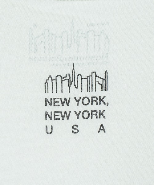 Manhattan Portage（マンハッタンポーテージ）の「[MANHATTAN PORTAGE/マンハッタンポーテージ] ワンポイントスカイラインロゴ 袖プリントロンT（Tシャツ/カットソー・レディース・ホワイト/ライトグレー/ブラック・S/M/L/XL）」の14枚目の写真