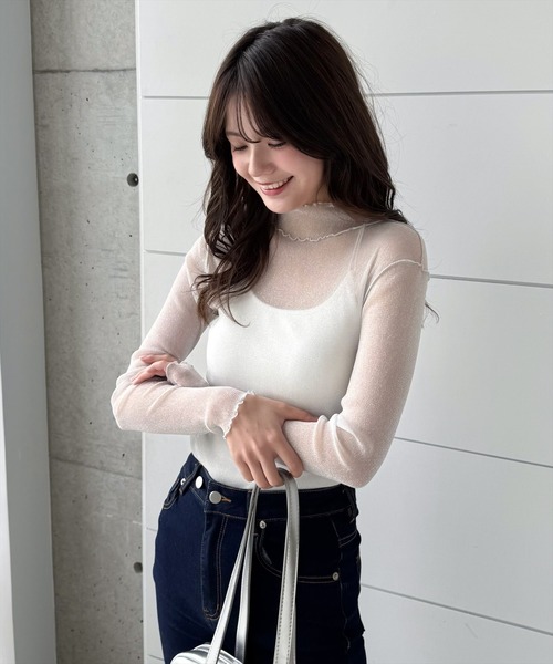 clear（クリア）の「ラメシアートップス[着回し抜群 レイヤード カジュアル] ≪再入荷≫（Tシャツ/カットソー・レディース・ベージュ系その他/ホワイト系その他/オフホワイト/ライトグレー/ミント/ブラック系その他/ブルー/ピンク・F）」の2枚目の写真