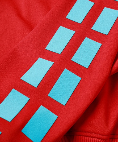 amok（アモク）の「WIDE STITCH TRACK JACKET（ジャージ・メンズ・レッド/ブラック・S/M）」の19枚目の写真