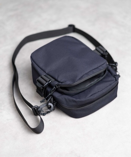 Gramicci(グラミチ)の「★GRAMICCI(グラミチ) ★CORDURA MINI SHOULDER BAG(ショルダーバッグ・メンズ・ブラック/オリーブ・FREE)」の7枚目の写真