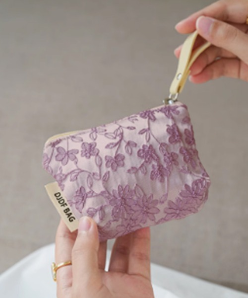 @ ミューラル murral 花柄 刺繍 ポーチ ミニ かわいい 化粧品 メイクポーチ 角型ポーチ （インド製・ビーズ刺繍のミニフラット