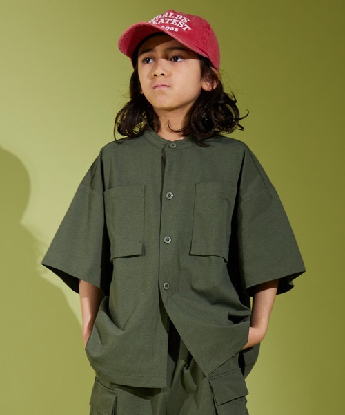 PAIRMANON STREET(ペアマノンストリート)の「【PAIRMANON STREET】マルチファンクション 吸水速乾 オーバーサイズ 半袖 シャツ(シャツ/ブラウス・キッズ・ホワイト系その他/カーキ/ブラック・150/110/100/160/130/140/120)」の1枚目の写真