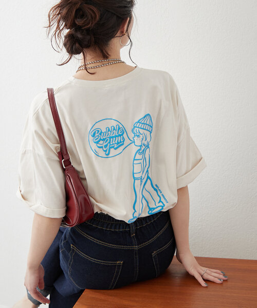 continuer de NICE CLAUP(コンティニューデナイスクラップ)の「バブルガム女の子BIGT(Tシャツ/カットソー・レディース・アイボリー/ブルー/オフホワイト/スミクロ・FREE)」の12枚目の写真