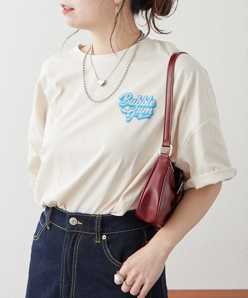 continuer de NICE CLAUP(コンティニューデナイスクラップ)の「バブルガム女の子BIGT(Tシャツ/カットソー・レディース・アイボリー/ブルー/オフホワイト/スミクロ・FREE)」の13枚目の写真