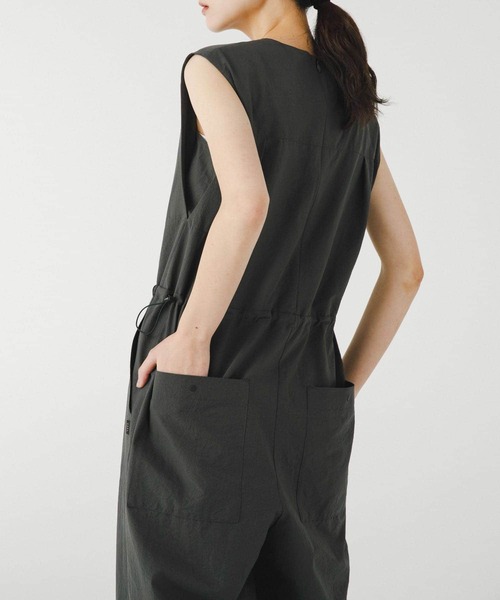EKAL（エカル）の「『吸水速乾/軽量』DotAir JUMPSUITS（サロペット/オーバーオール・レディース・ブラック/チャコールグレー・ONE）」の12枚目の写真