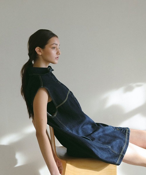 ETRE TOKYO（エトレトウキョウ）の「EDWIN×ETRE TOKYOスリーブレスデニムミニワンピース（ワンピース・レディース・インディゴブルー/ブラック・S/M）」の17枚目の写真