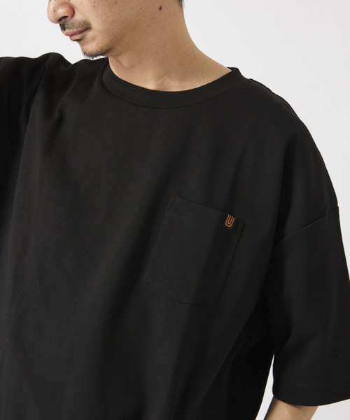 JOURNAL STANDARD relume(ジャーナルスタンダード レリューム)の「UNIVERSAL OVERALL/ユニバーサルオーバーオール 別注 ポンチTシャツ(Tシャツ/カットソー・メンズ・ブラック/チャコールグレー/ホワイト/ベージュ系その他/ブルー系その他・SMALL/MEDIUM/LARGE)」の3枚目の写真