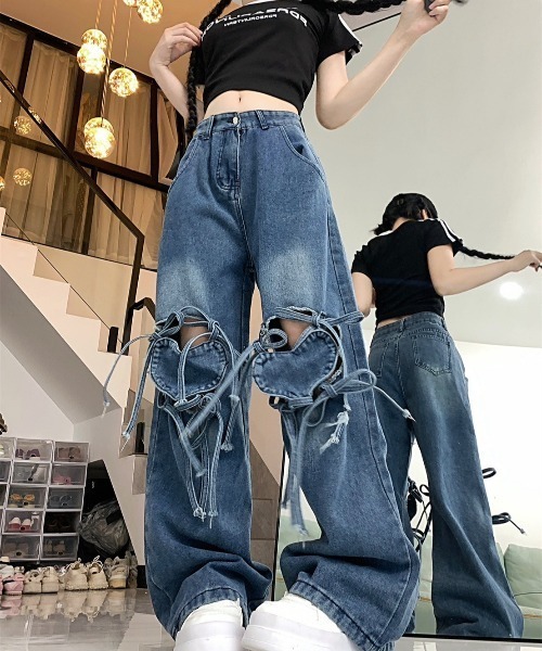 almo(アルモ)の「ハートホロウアウトデニムパンツ(BQ)(デニムパンツ・レディース・ブルー・MEDIUM)」の3枚目の写真