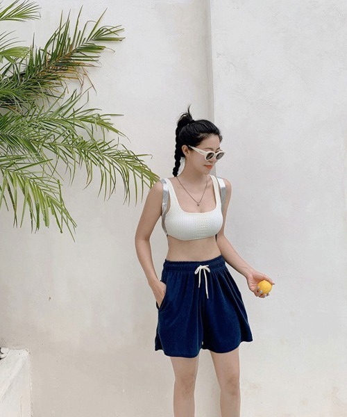 LAVIA（ラヴィア）の「ワンカラーセパレーツビキニ（水着・レディース・ホワイト/ネイビー・L/M）」の20枚目の写真