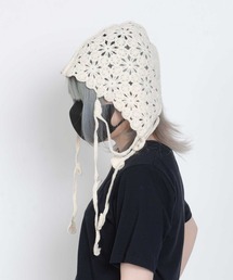 SVEC（シュベック）の「フラワー編みボンネット（ニットキャップ/ビーニー）」