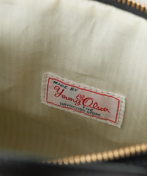 YOUNG&OLSEN The DRYGOODS STORE（ヤングアンドオルセン）の「YOUNG & OLSEN/ヤングアンドオルセン EMBOSSED LEATHER D BOSTON S ボストンバッグ 2026新作　再入荷（ボストンバッグ・レディース・ベージュ/ブラック/ブラウン/ホワイト・FREE）」の5枚目の写真