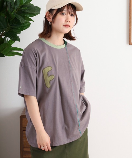 Emago(イマゴ)の「EMAGO FとBパッチワーク刺繍Tシャツ(Tシャツ/カットソー・レディース・レッド/ホワイト/チャコールグレー・FREE)」の21枚目の写真