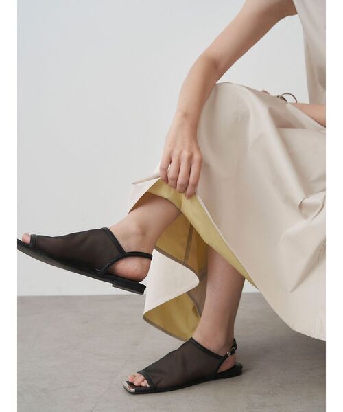 ELENDEEK（エレンディーク）の「テントシルエットワンピース（ワンピース・レディース・イエロー/ネイビー/アイボリー・01/02）」の9枚目の写真