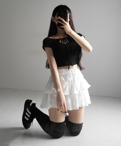 me+em select(ミームセレクト)の「※※【 3color 】カットアウトストラップリボンショートチビTシャツ / cutout strap ribbon short chibi T-shirt(Tシャツ/カットソー・レディース・ホワイト/チャコール/ブラック・FREE)」の16枚目の写真