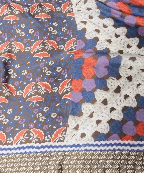 JEANASIS（ジーナシス）の「オオバンガラスカーフ/497073（バンダナ/スカーフ・レディース・グリーン系その他/レッド系その他・FREE）」の7枚目の写真