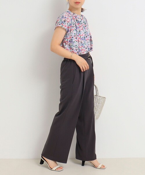 MICO COULIER（ミコクリエ）の「ソフト＆ドライタッチベルテッドパンツ（その他パンツ・レディース・チャコールグレー/キナリ・36/38）」の9枚目の写真