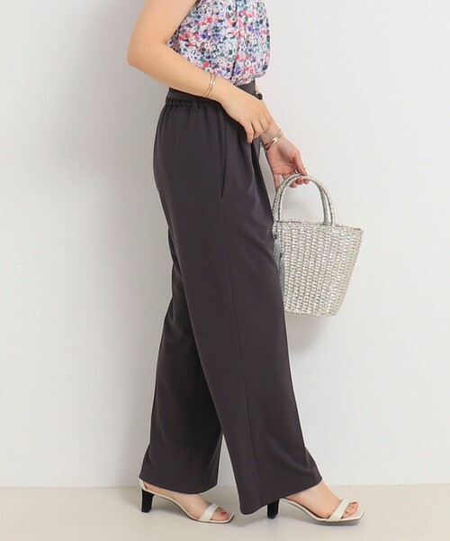 MICO COULIER（ミコクリエ）の「ソフト＆ドライタッチベルテッドパンツ（その他パンツ・レディース・チャコールグレー/キナリ・36/38）」の10枚目の写真