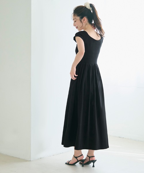 coca(coca)(コカ)の「オフショルダーワンピース(ワンピース・レディース・ネイビー/ブラック・L/M/S)」の6枚目の写真