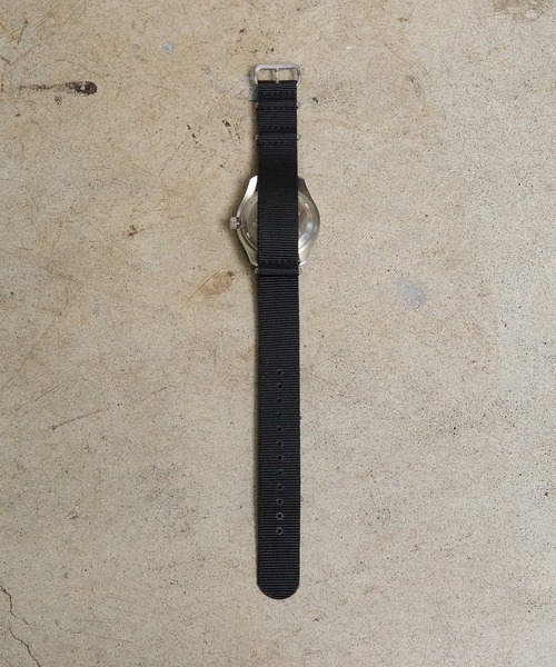 COMMON WARE(コモンウェアー)の「NAVAL MILITARY WATCH MIL.-05 SV/BK Automatic ROYAL Military Diver TYPE(アナログ腕時計・レディース・ブラック×シルバー・FREE)」の6枚目の写真